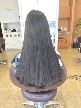 レッド(ReD) ロング　ロングヘア　小顔　金沢　美容室　美容院　学生　学割