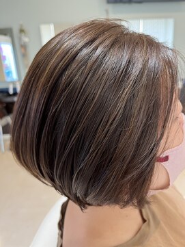 アメイジングヘアー 美沢店(AMAZING HAIR) ミセスショート/ひし形ショート/前髪なし/ハイライト/白髪ぼかし