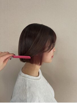 ヘアーアートミュージアム(Hair Art Museum) イヤリングカラー/イヤリングピンク/ミニボブ