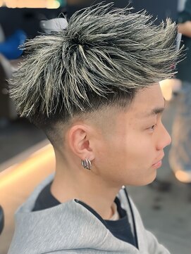 バース バイ ハピネス(BIRTH by happiness) 奈良ホワイトメッシュツイストパーマフェードジェットモヒカン