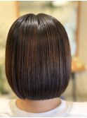 ボリュームダウン効果で綺麗なボブスタイル