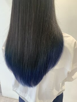 バズ(BUZZ) 【ブルベ冬】裾カラー×ネイビーブルー