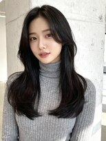 エイチ 大阪梅田(H)&nbsp;外ハネボブ前下がりボブレイヤーボブミルクティーグレージュ髪型