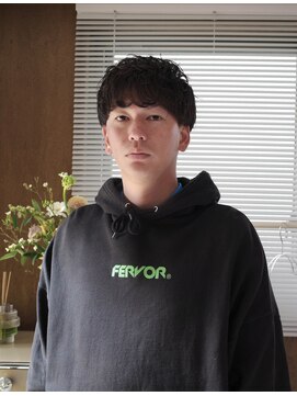 ビジネス◎爽やかマッシュパーマ×ツーブロックで好印象