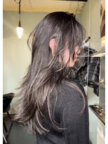 ゾーイダイミョウ(ZOEY daimyo)&nbsp;大名  レイヤーカット  ハッシュカット