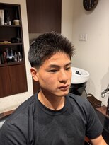 リバティシェアバーバー 銀座(LIBERTY SHARE BARBER) 清潔感×男らしさ。大人の極上ローフェードカット