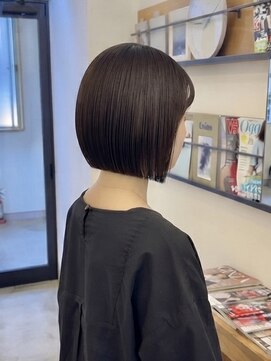リンダ(LYNDA) 乾かすだけでまとまる、王道のミニボブ