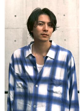 ブークル(boucle) ミディアムウルフ　緩めパーマ　大人パーマ　大人ミディアム