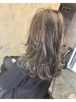 キー(kｅｙ)&nbsp;グレージュ