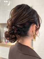 結婚式お呼ばれヘアルーズシニヨン【肥田亜沙美】