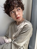 外国人クセ毛パーマスタイル