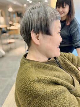 フリップビーアヴェダ(FLIP B AVEDA) 本八幡×ミセス×グレイカラー×白髪×前髪カット