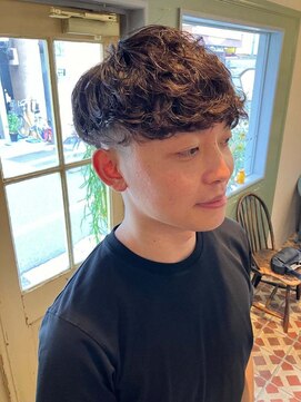 ヨナサン(Yona Saint) 秋冬におすすめのメンズパーマ