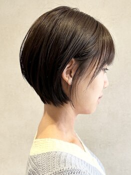 ライフ ウィズ ヘア(LIFE with HAIR)の写真/骨格、髪質、毛量、全てを見極めて創る大人スタイル。伸びてもまとまりやすい美シルエットがずっと続く。