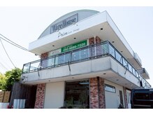 カラーのちから 西尾寄住店の雰囲気(スギ西尾寄住店前 ware house2階☆駐車場も26台完備♪ )
