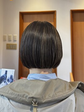 ヘアーロッジ(HAIR ROJJ) クールなハイライト×ボブ/20代/30代/40代富山