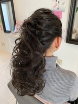 結婚式ポニーテール　黒髪アレンジ　ドレスヘア　結婚式　二次会