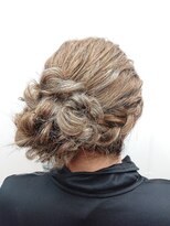 カルマ(KARMA)&nbsp;編み込みカールシニヨン