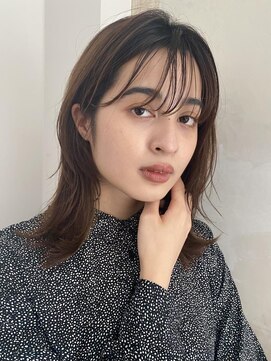 フィグバイアルテフィーチェ(fig by artefice) ミディアムレイヤー×外ハネ