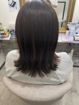 クルー(cluew) ミディアムボブ