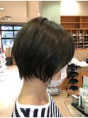 ショートボブ