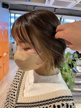 コワファーストナガサキシャンプーボーイ(COIFF1RST NAGASAKI SHAMPOO BOY) インナーカラーミルクベージュイヤリングカラーハイトーンカラー