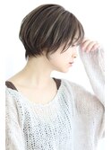 20代30代40代50代×くびれショート×ハイライトアッシュベージュ