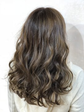 ウノプリール 西梅田ハービスプラザ店(uno pulir) 【隼也】ロング×明るめベージュカラー