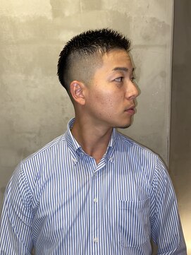 フランクスバーバーザスタンド(Frank’s barber the stand) フェードアップバングベリーショートE