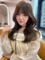 ボタン シブヤ(VOTAN SHIBUYA)&nbsp;ベージュ/韓国ヘア/渋谷/レイヤー/顔まわり/前髪