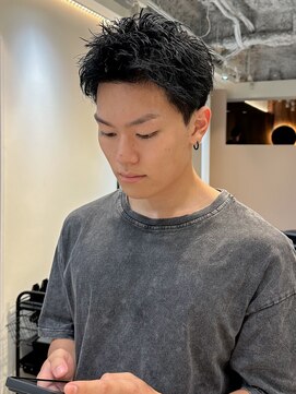 ルースト 渋谷店(ROOST) スパイキーショート×黒髪カラー