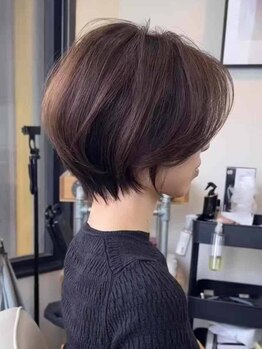 アイシス(I sis)の写真/【練馬駅徒歩2分】独自のカット技術で立体感&再現性の高さを実現◎ドライカットで自然な仕上がりに。