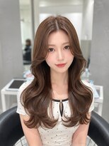 フォルテ ティアラ 横浜店(FORTE TIARA) ヘーゼルベージュ/韓国巻き/くびれレイヤー/顔周りカット