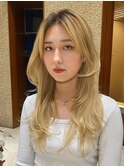 ♪海外風レイヤーセミロングミディアムヘアハッシュカット金髪