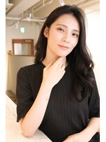 ラナ(LANA) ロングヘア×アッシュブラック