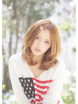 リノ ヘア 横浜西口店(RINO Hair) 価格5000円　センターパート × ニュアンス ミディアム