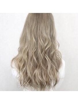 エミュスト(Emuest) 【Emuest心斎橋】極細ハイライト×ハイトーングレージュ