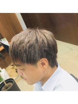 リップス ヘアー(Lips hair) メンズのグレーカラースタイル