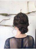 結婚式お呼ばれシンプルルーズシニヨン