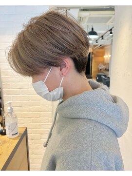 エイト 福岡天神店(EIGHT fukuoka) ミルクティーベージュ