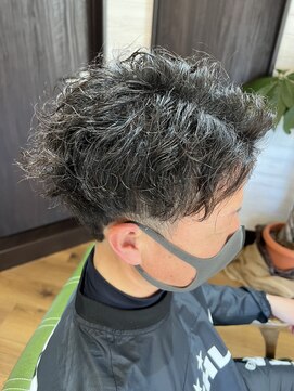 レック(REK) ゆるめツイストスパイラル パーマ