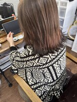 ライフ 忍ケ丘店(Lyfe)&nbsp;毛先外ハネミディ_エンドブラックグラデーションカラー_422