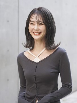 ビュートリアム 梅田(BEAUTRIUM) 外ハネロブ/外ハネボブ/くびれヘア/韓国ヘア/シースルー/グレー