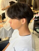 アイズ 海老名(AIZU)&nbsp;ニュアンスパーマ センターパート メンズパーマ 眉毛