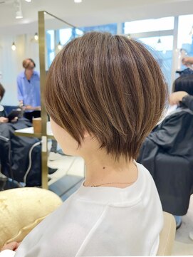 アンド ストーリーズ(&STORIES) ショートボブ髪型30代40代50代前髪あり前髪なし面長丸顔【倉田】