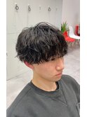 波巻きツイストスパイラルマッシュ刈り上げツーブロック黒髪