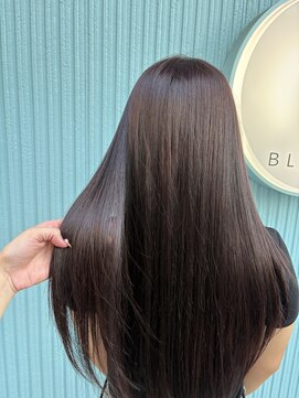 アン ブリーチ(UN BLEACH) 大人っぽレッドカラー♪