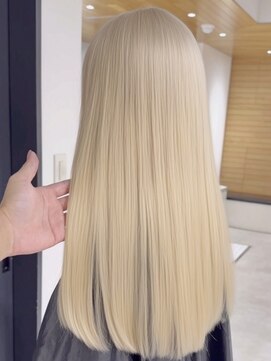 フリーク(FLEEK) レイヤーカット髪質改善ダブルカラーブリーチ