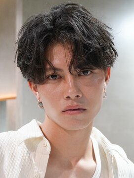 レタッチバイフィフス(RETOUCH by fifth) 波巻きパーマメンズマッシュセンターパートツイストパーマウルフ