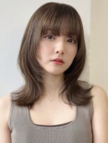 ハニーシブヤ(HONEY shibuya)&nbsp;ハッシュカット/顔周り/ラテベージュ/脱白髪染め３